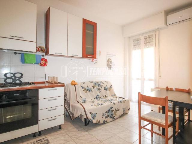 Appartamento in affitto a Municipio 4, Milano