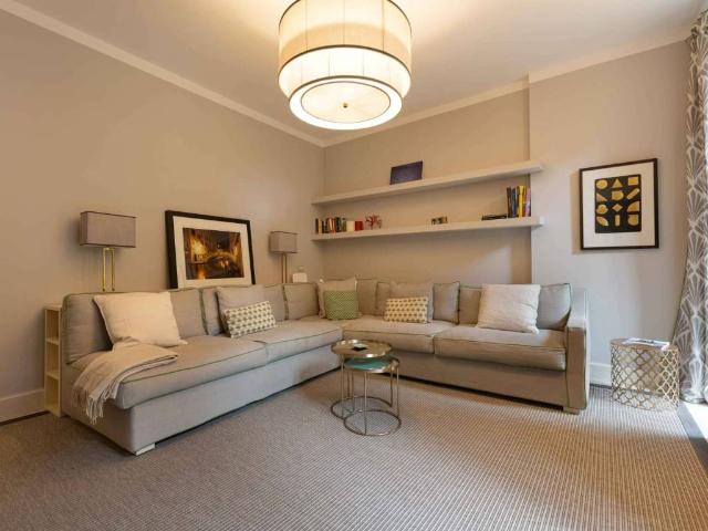 Appartamento in affitto a Centro storico, Milano