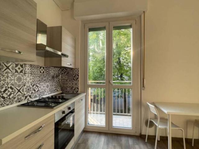 Appartamento in affitto a Municipio 4, Milano