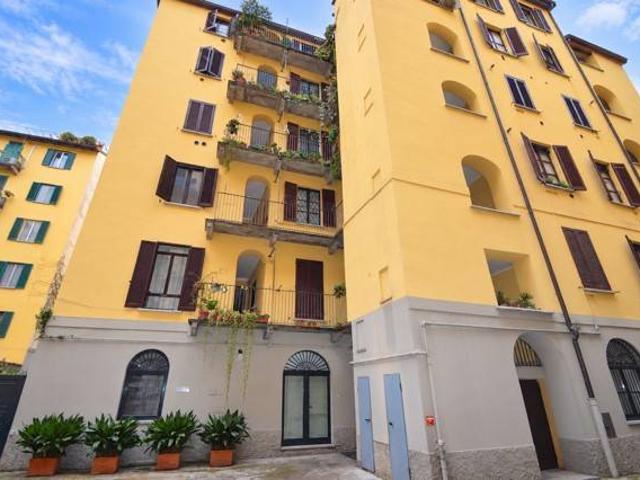 Appartamento in affitto a Ticinese, Milano