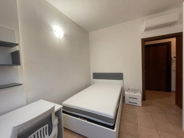Appartamento in affitto a Municipio 7, Milano