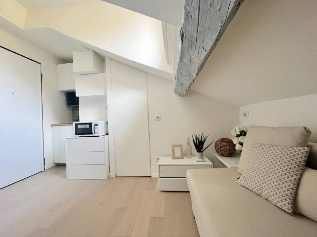 Appartamento in affitto a Centro storico, Milano