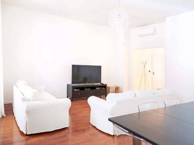 Appartamento in affitto a Centro storico, Milano