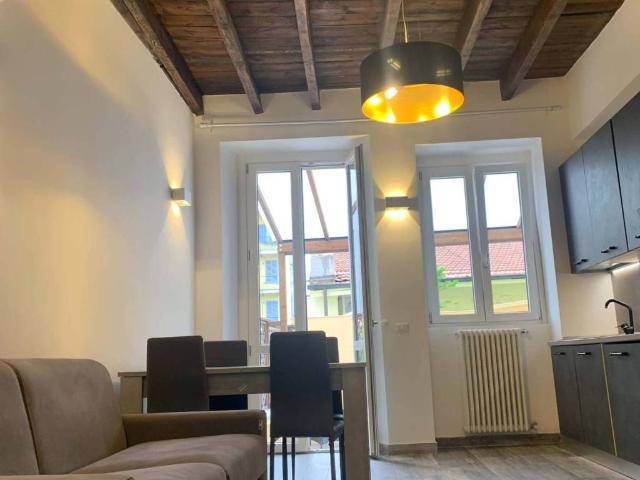 Appartamento in affitto a Municipio 4, Milano