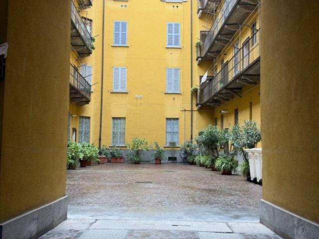 Appartamento in affitto a Ticinese, Milano
