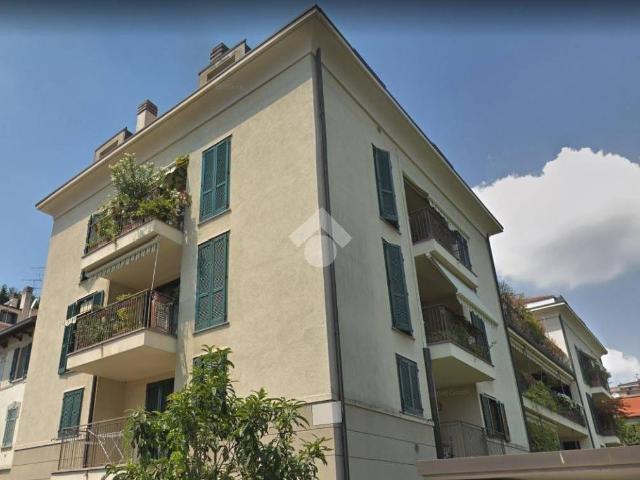 Appartamento in affitto a Municipio 9, Milano