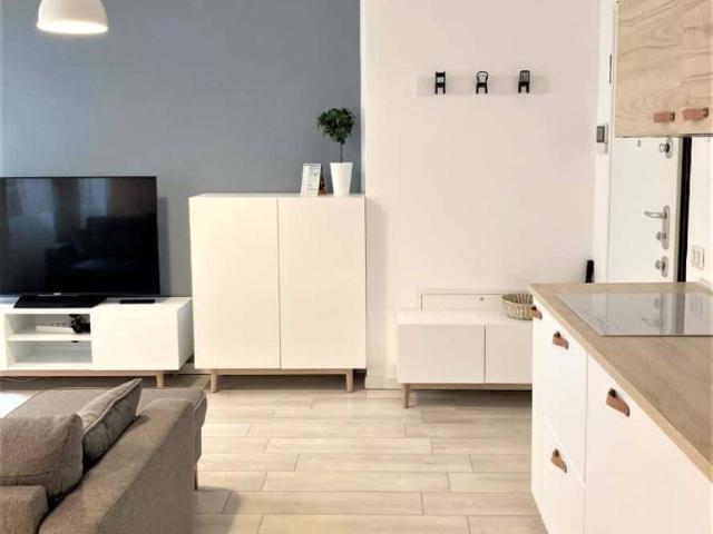Appartamento in affitto a Municipio 6, Milano