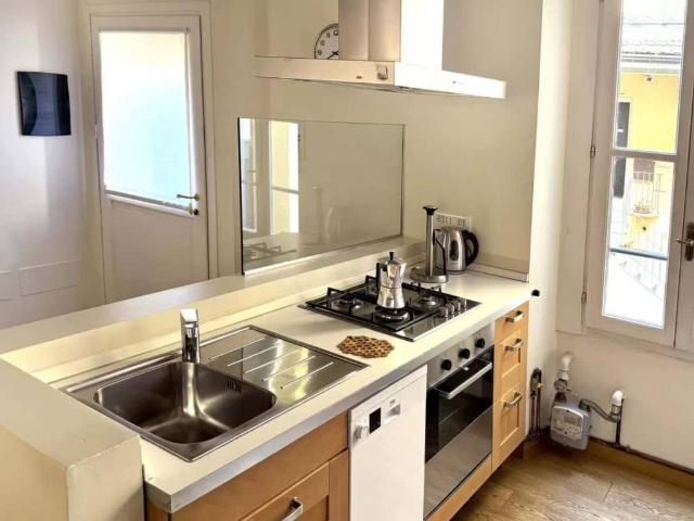 Appartamento in affitto a Centro storico, Milano