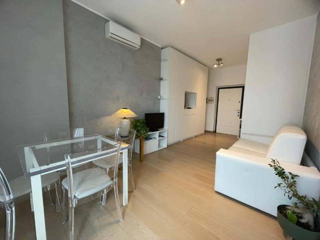 Appartamento in affitto a Centro storico, Milano