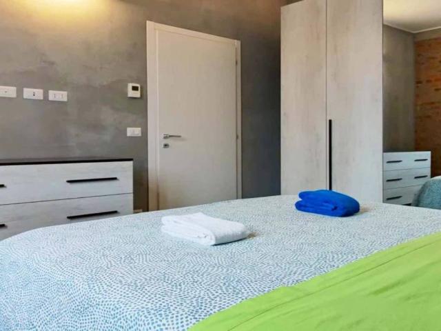 Appartamento in affitto a Municipio 9, Milano