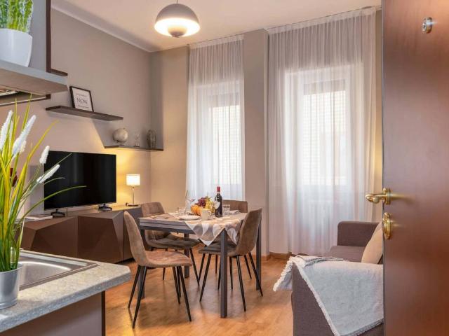 Appartamento in affitto a Centro storico, Milano