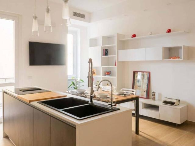 Appartamento in affitto a Municipio 4, Milano