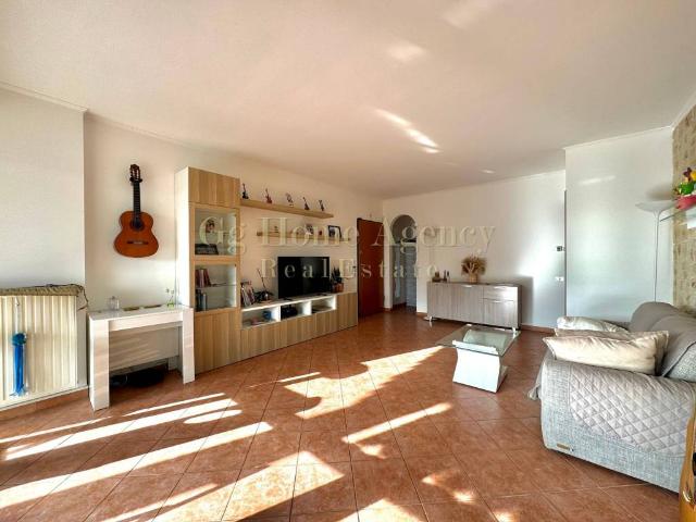 Appartamento in affitto a Stadera, Milano