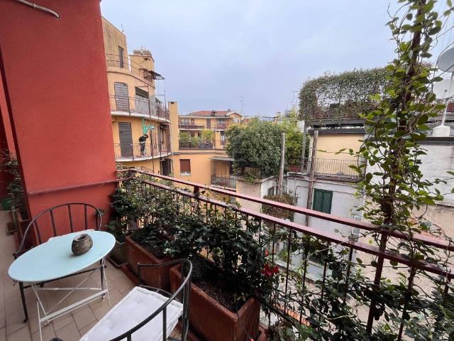 Appartamento in affitto a Centro storico, Milano