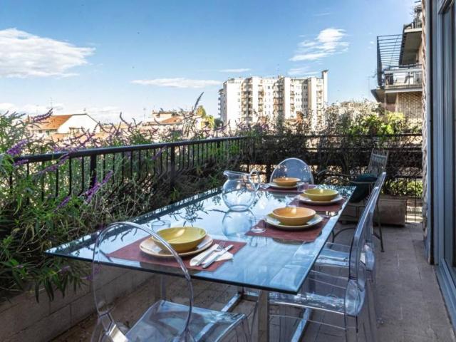 Appartamento in affitto a Municipio 1, Milano