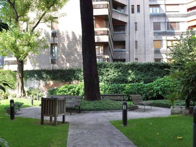 Appartamento in affitto a Municipio 8 di Milano, Milano