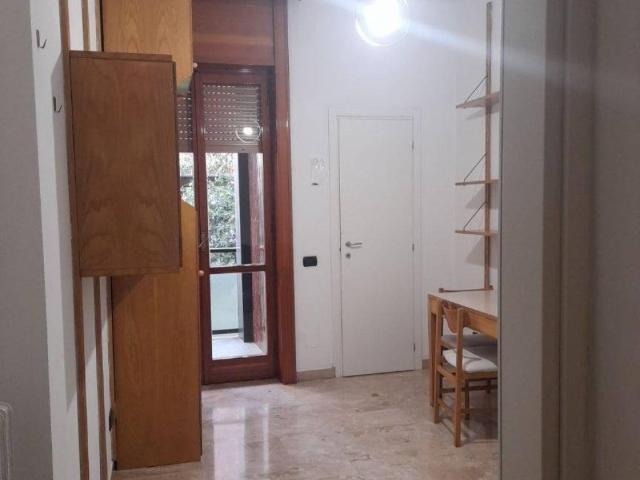 Appartamento in affitto a Municipio 7, Milano