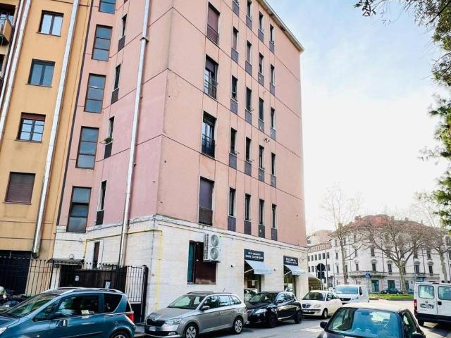 Appartamento in affitto a Municipio 8 di Milano, Milano