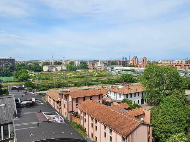 Appartamento in affitto a Municipio 6, Milano