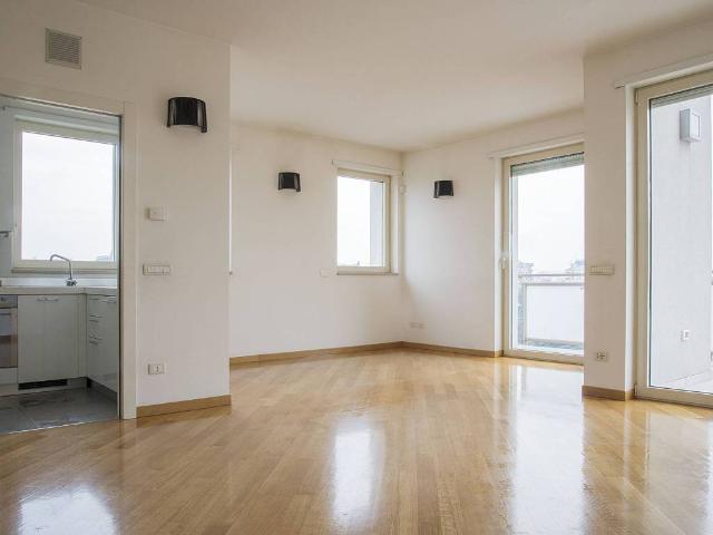 Appartamento in affitto a Municipio 2, Milano