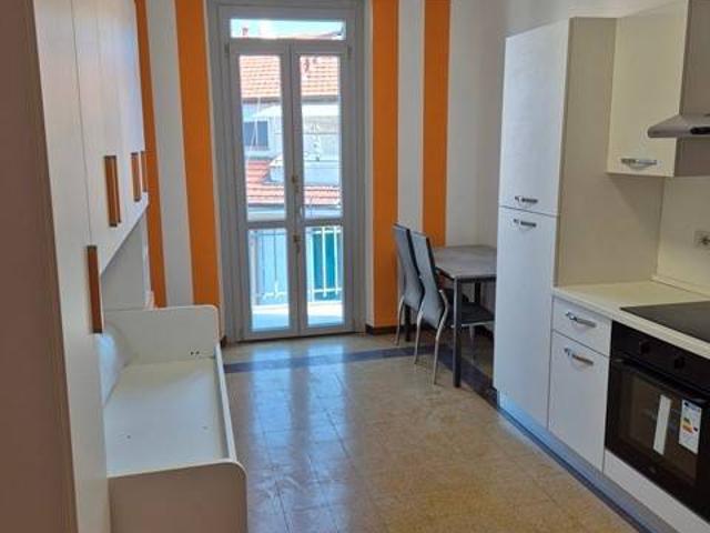 Appartamento in affitto a Municipio 9, Milano