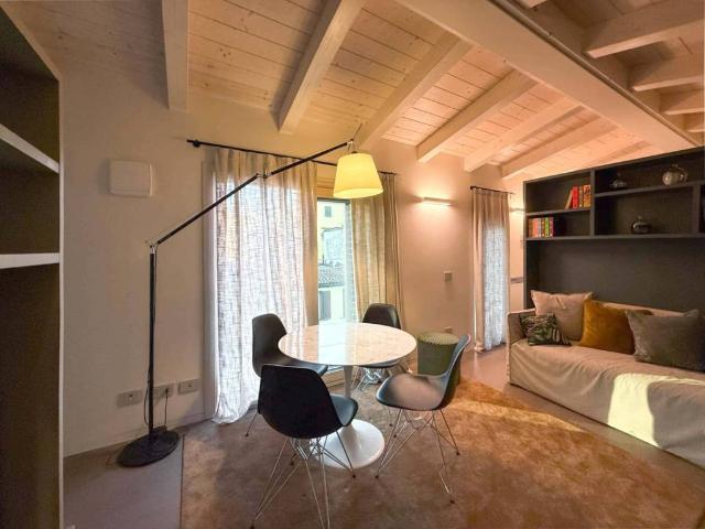 Appartamento in affitto a Municipio 9, Milano