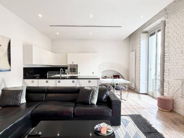 Appartamento in affitto a Centro storico, Milano