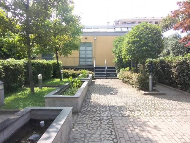 Appartamento in affitto a Municipio 9, Milano