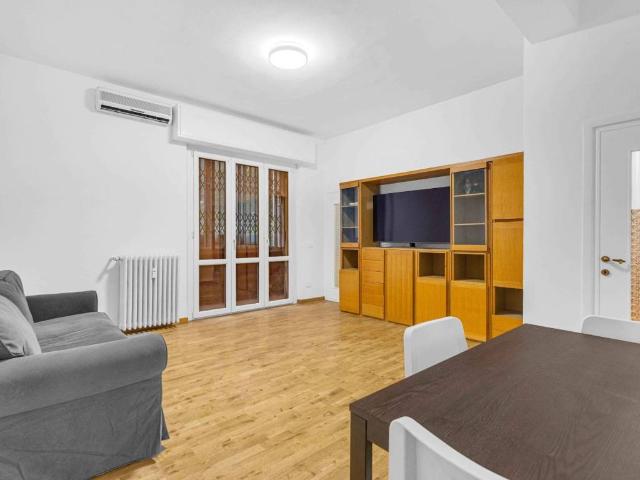 Appartamento in affitto a Municipio 5, Milano
