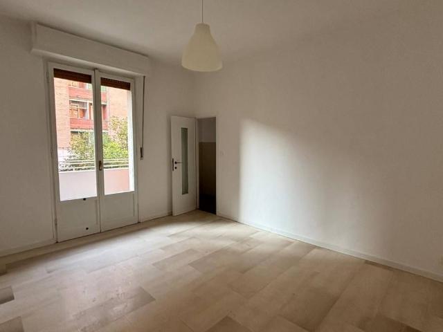 Appartamento in affitto a Municipio 4, Milano