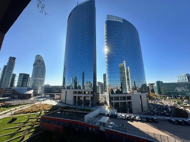 Appartamento in affitto a Municipio 9, Milano