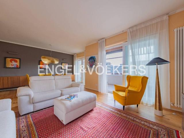 Appartamento in affitto a Municipio 2, Milano