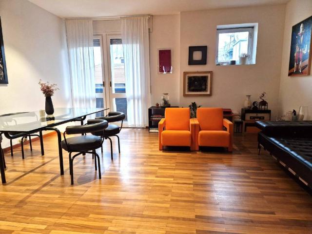 Appartamento in affitto a Municipio 1, Milano