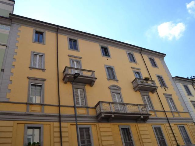 Appartamento in affitto a Municipio 9, Milano
