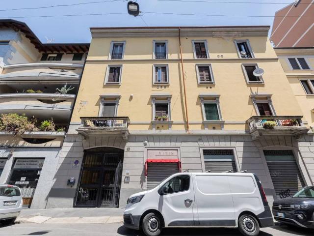 Appartamento in affitto a Municipio 9, Milano