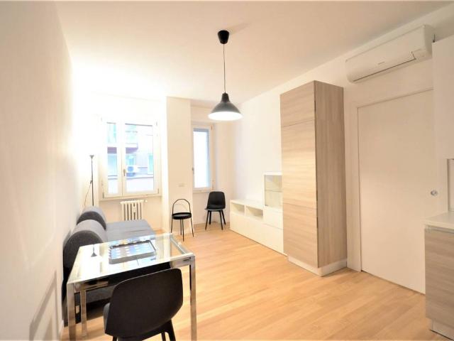 Appartamento in affitto a Municipio 8 di Milano, Milano