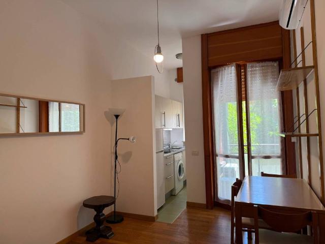 Appartamento in affitto a Municipio 7, Milano