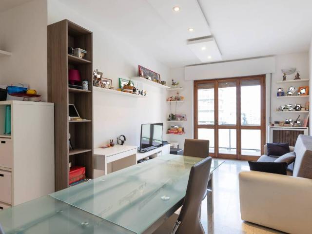 Appartamento in affitto a Municipio 2, Milano