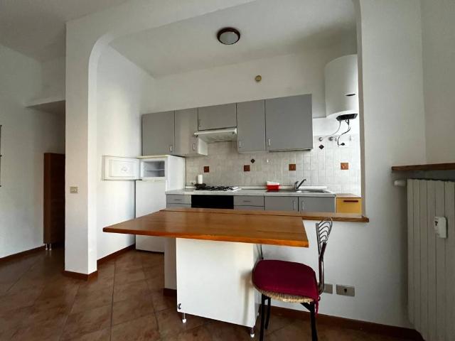 Appartamento in affitto a Municipio 9, Milano