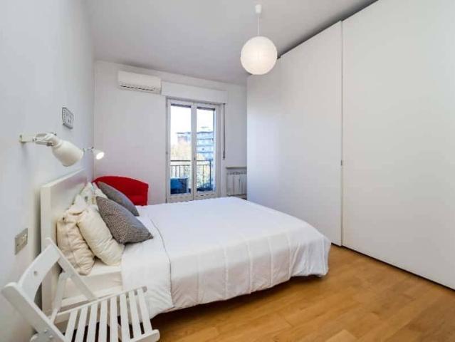 Appartamento in affitto a Municipio 4, Milano