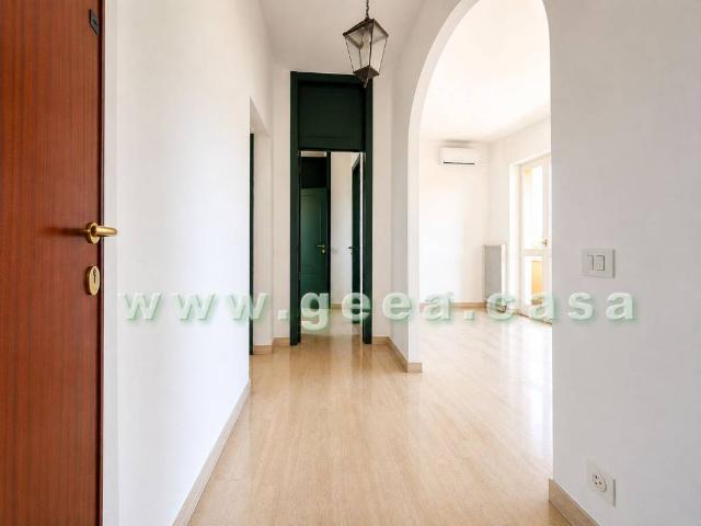 Appartamento in affitto a Municipio 2, Milano
