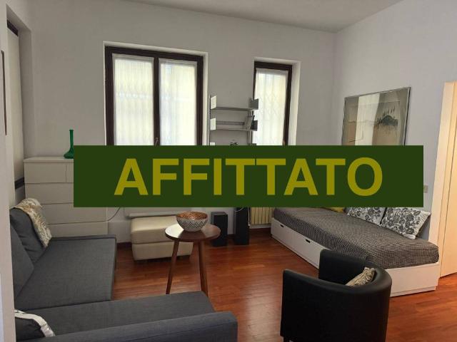 Appartamento in affitto a Centro storico, Milano