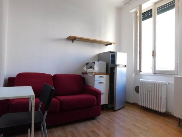 Appartamento in affitto a Municipio 6, Milano