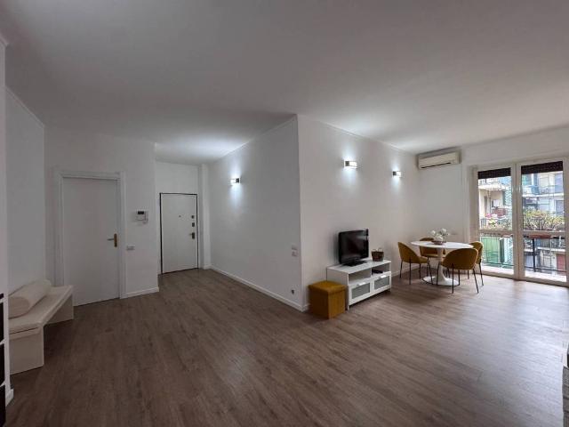 Appartamento in affitto a Municipio 8 di Milano, Milano