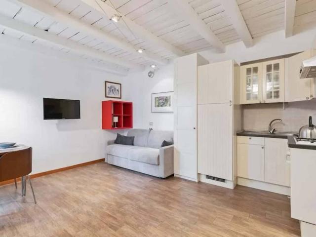 Appartamento in affitto a Centro storico, Milano