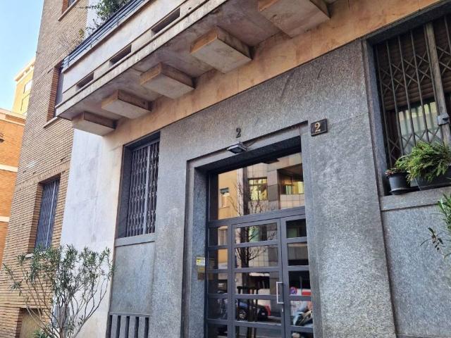 Appartamento in affitto a Centro storico, Milano