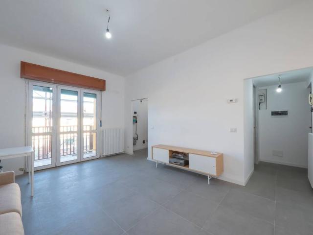 Appartamento in affitto a Municipio 9, Milano