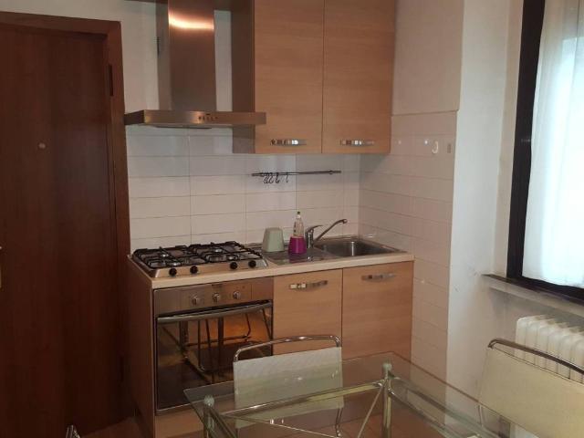 Appartamento in affitto a Municipio 9, Milano
