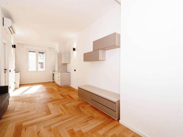 Appartamento in affitto a Municipio 9, Milano