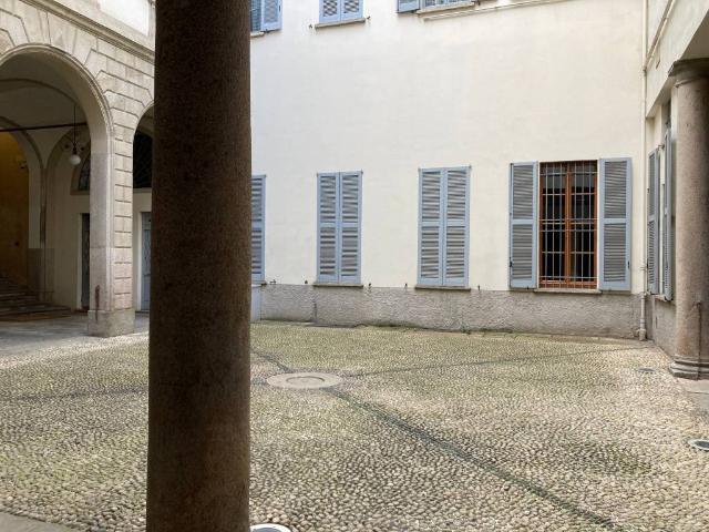 Appartamento in affitto a Duomo, Milano